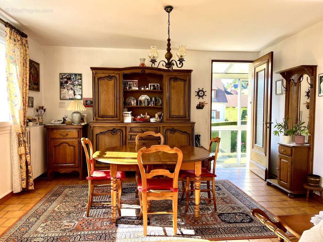 Maison à BLONVILLE-SUR-MER