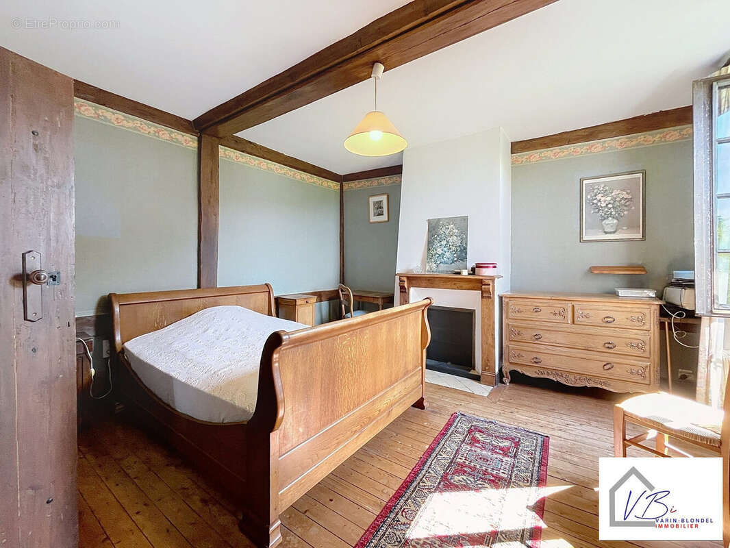 Maison à LILLEBONNE