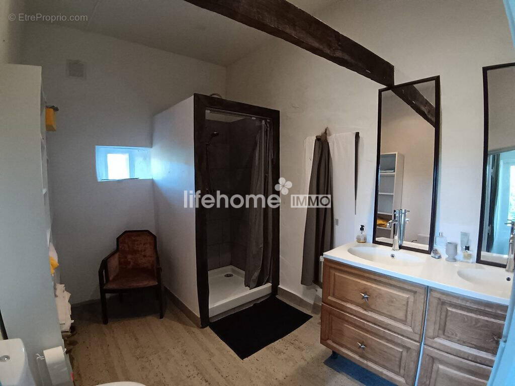 Maison à SAINT-QUENTIN-LA-CHABANNE