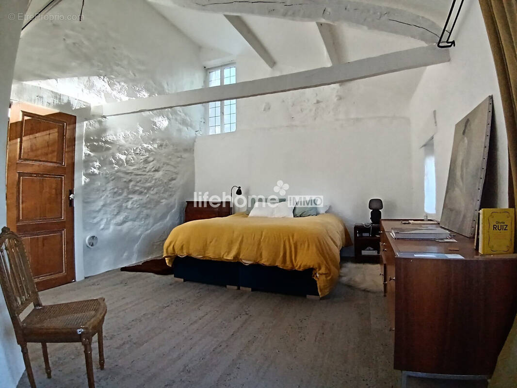 Maison à SAINT-QUENTIN-LA-CHABANNE