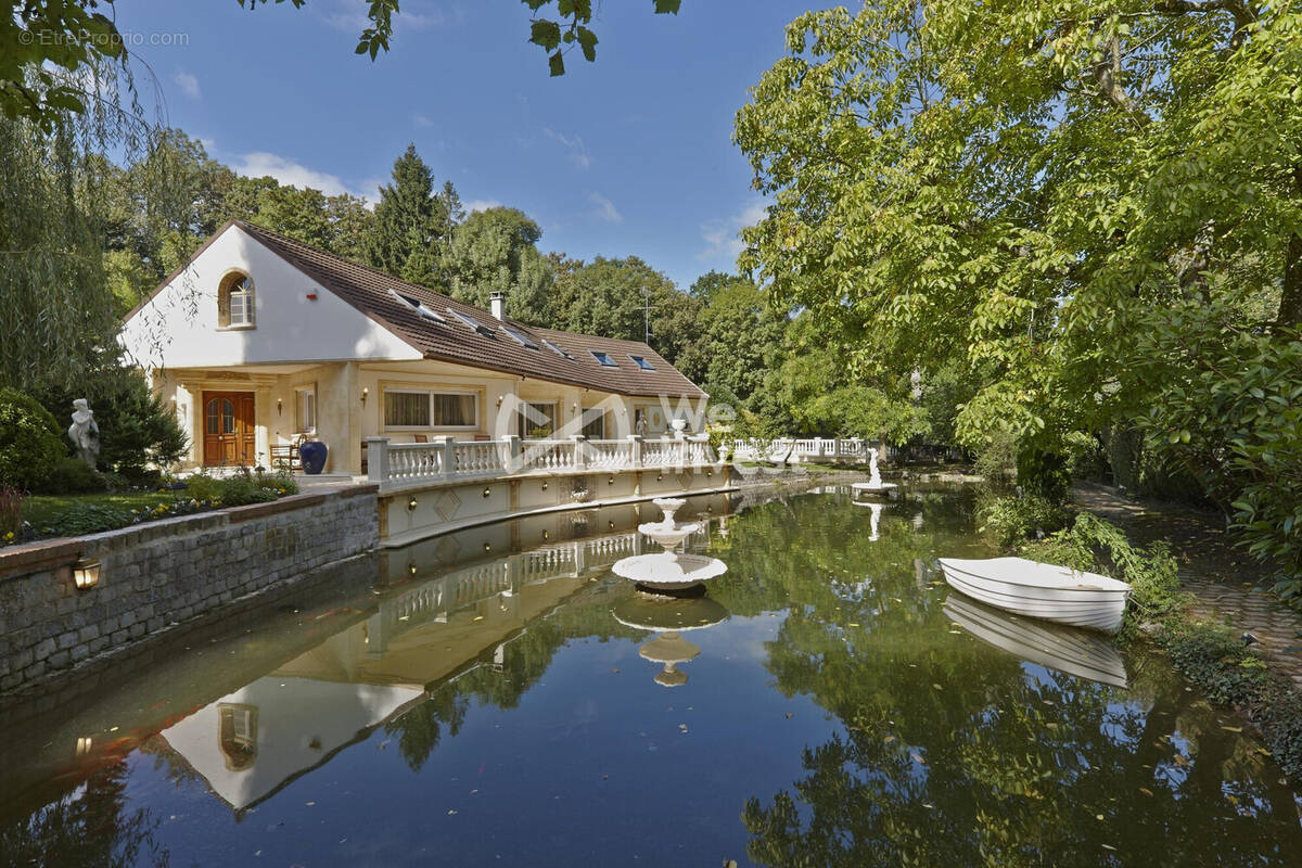 Maison à QUINCY-VOISINS