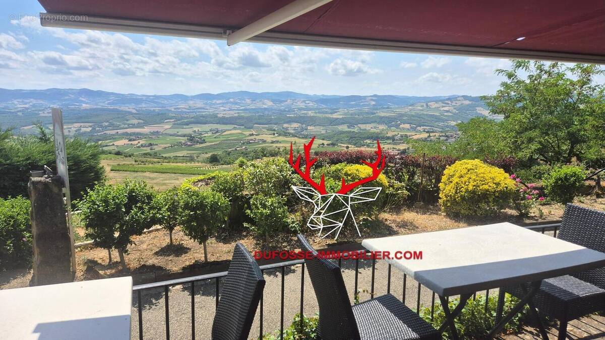 Photo 1 - Commerce à OINGT