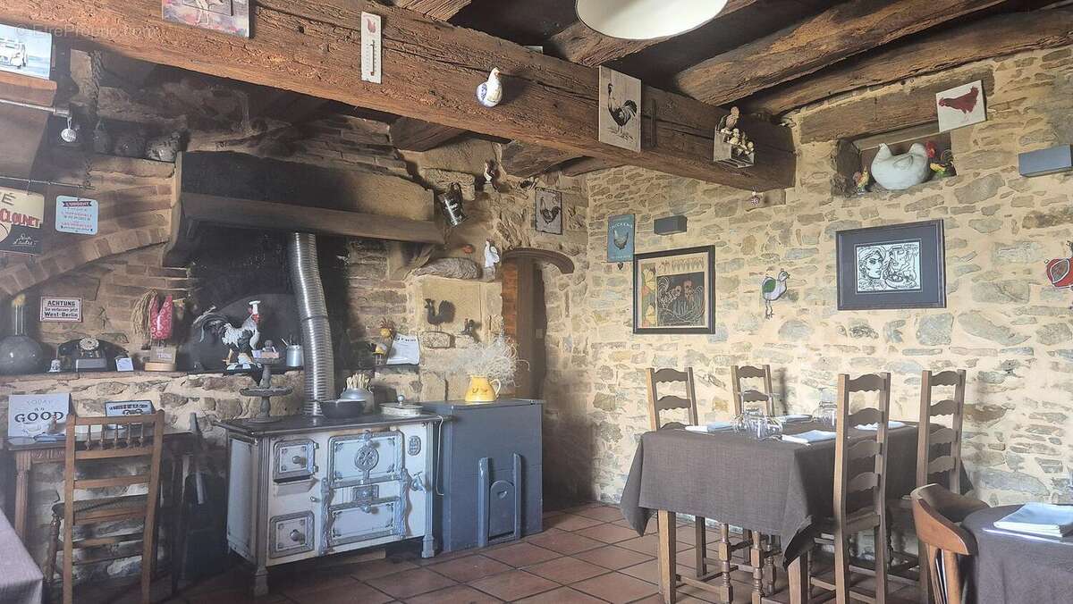 Photo 8 - Commerce à OINGT