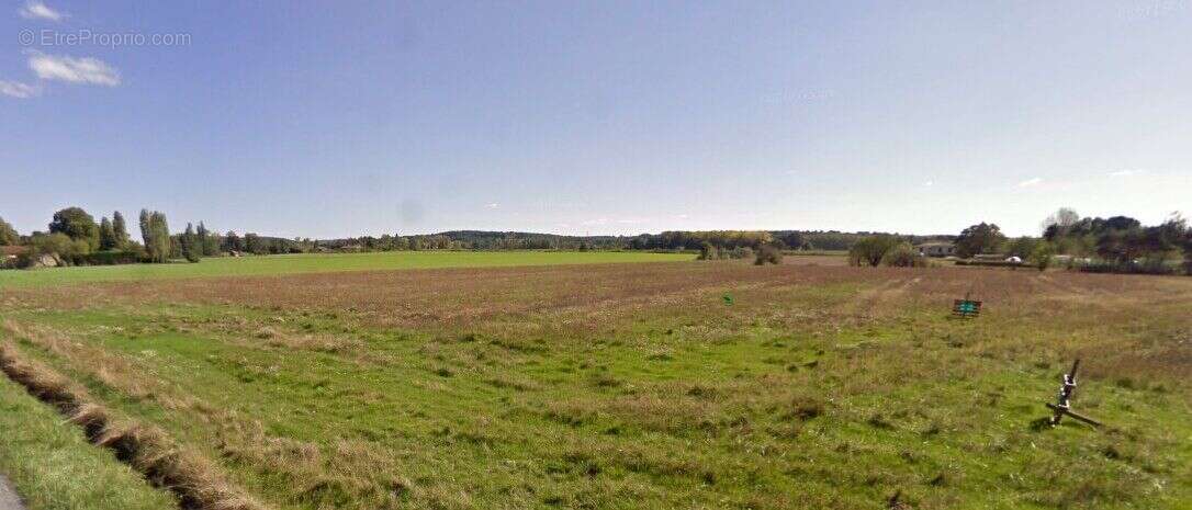 Photo 2 - Terrain à COURS-DE-PILE