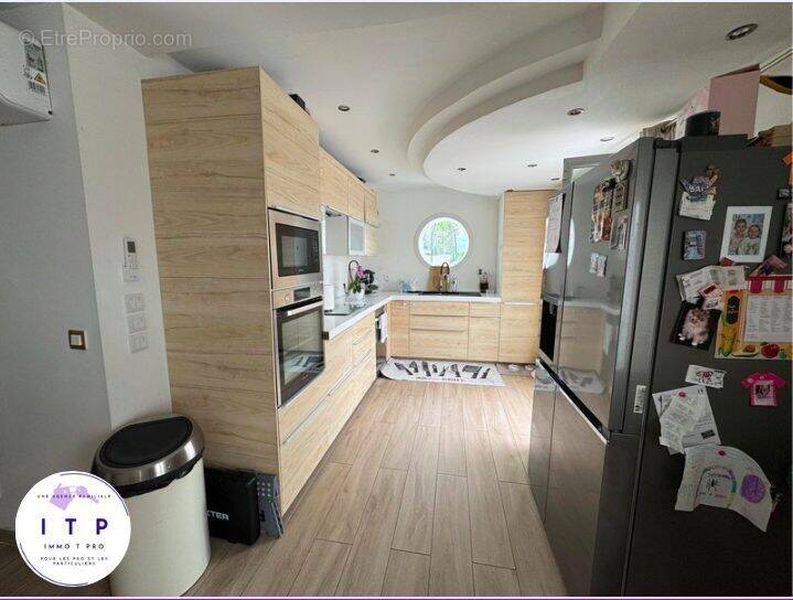 Cuisine  - Maison à BRETIGNY-SUR-ORGE