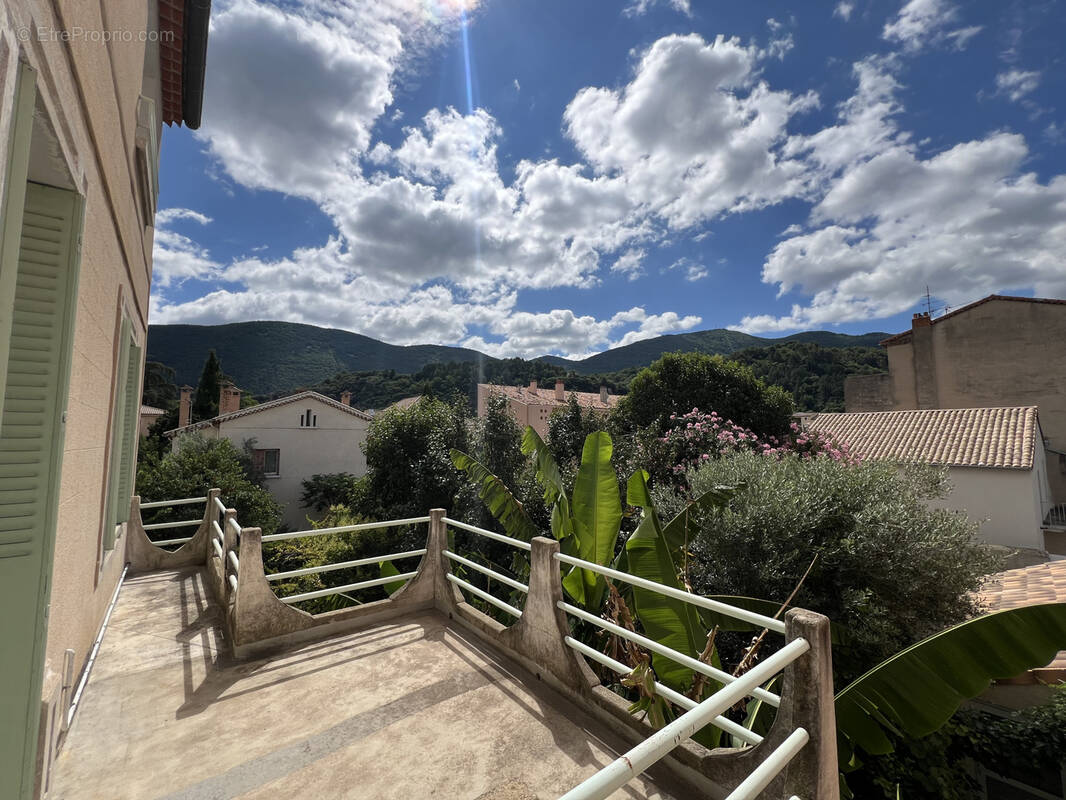 Appartement à NYONS