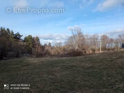 Terrain à SAINT-GENES-CHAMPANELLE