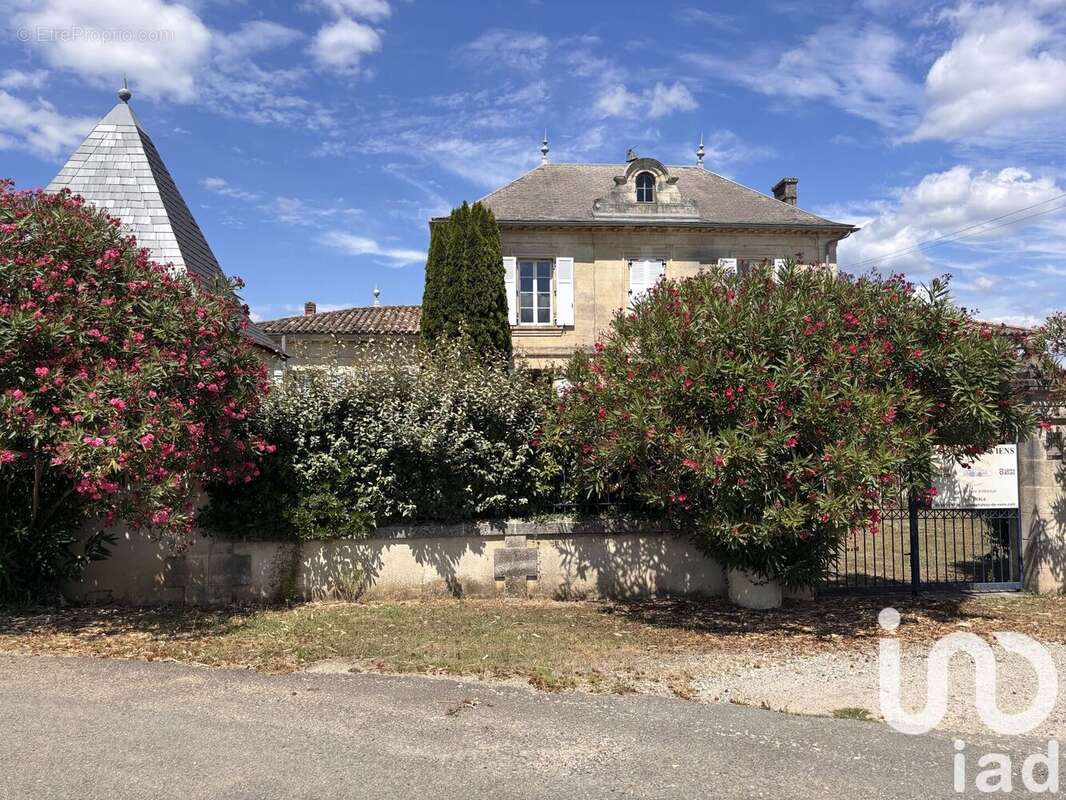 Photo 2 - Maison à MOMBRIER