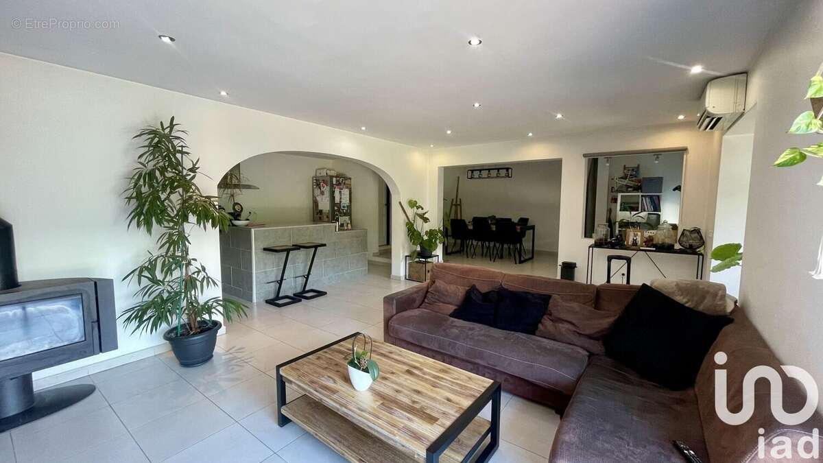 Photo 3 - Maison à BORMES-LES-MIMOSAS