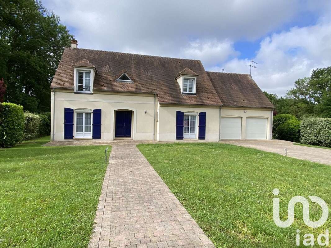 Photo 2 - Maison à CRECY-LA-CHAPELLE