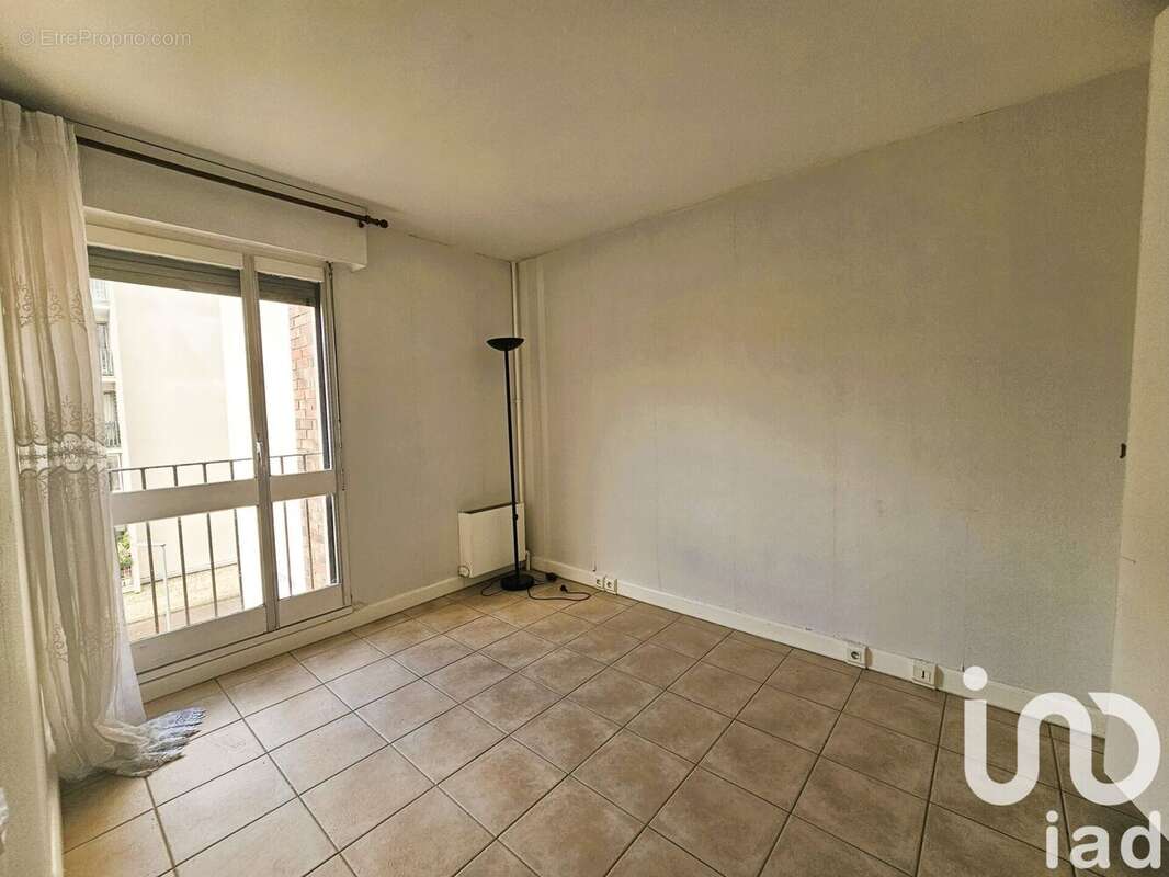 Photo 8 - Appartement à CHEVILLY-LARUE