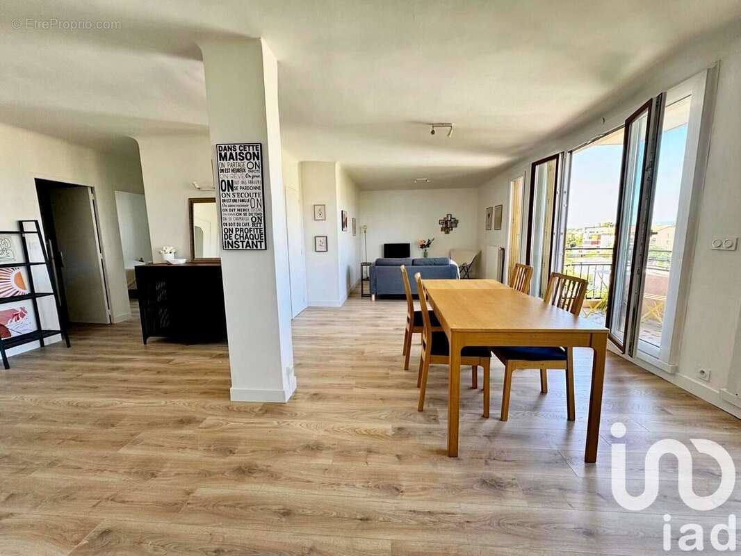 Photo 2 - Appartement à SAINT-RAPHAEL