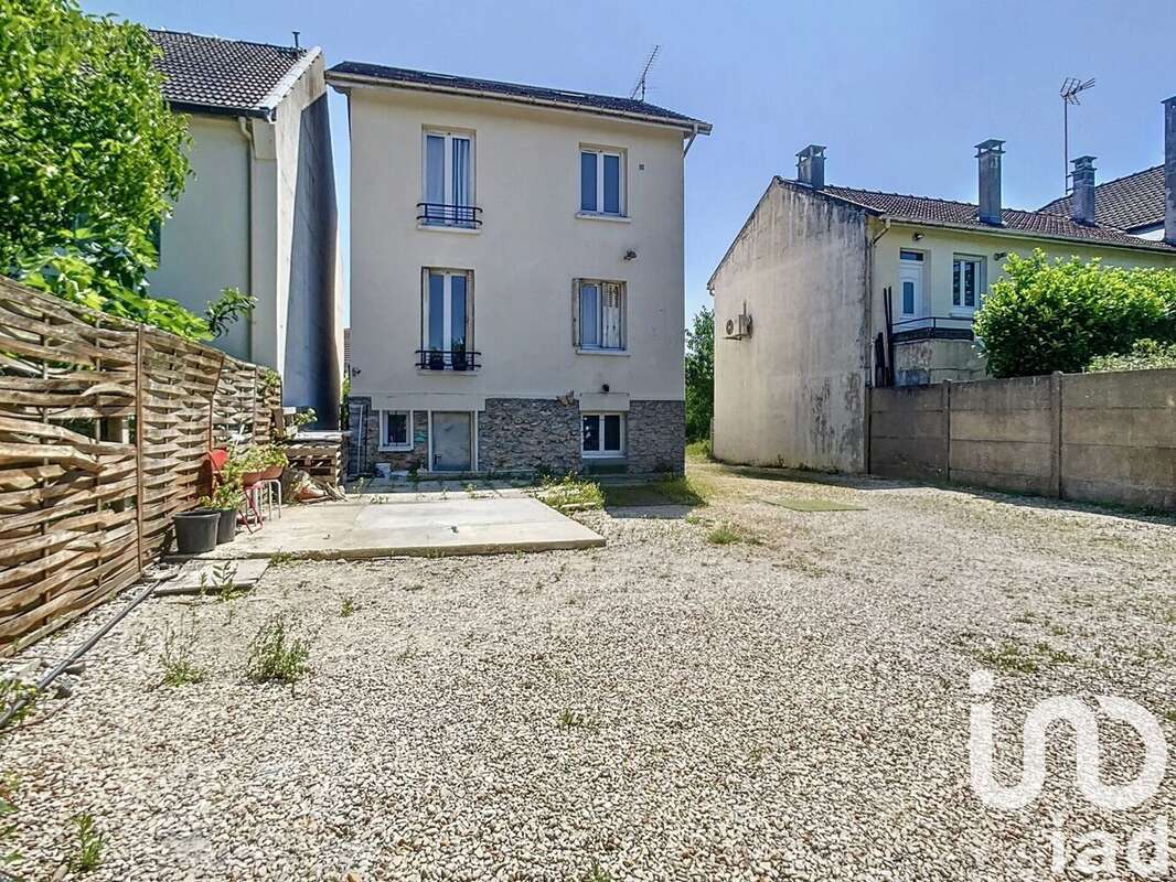 Photo 4 - Maison à OZOIR-LA-FERRIERE