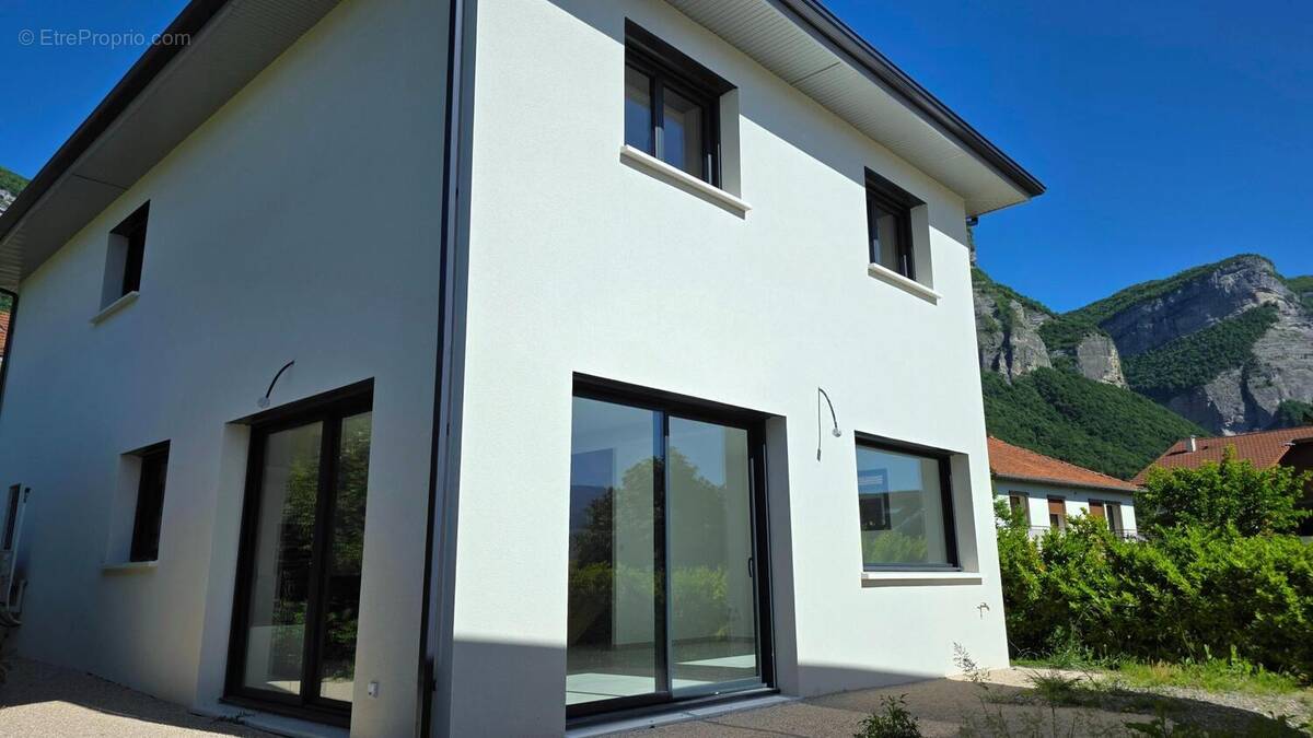 Photo 1 - Maison à BERNIN