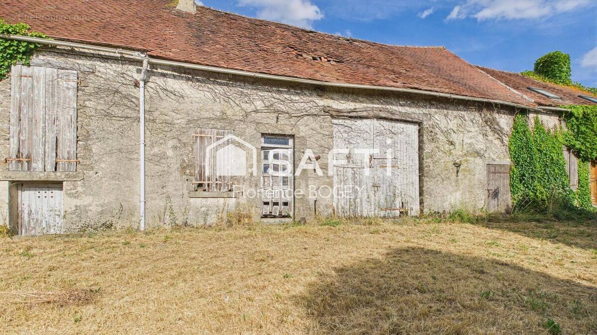 Photo 1 - Maison à SAINT-HILAIRE-LA-TREILLE