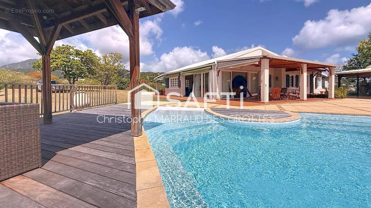 Photo 1 - Maison à LE CARBET