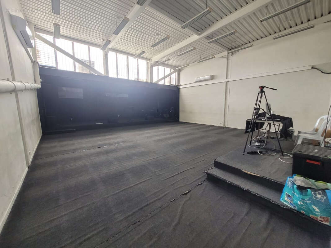 Commerce à LES ABYMES