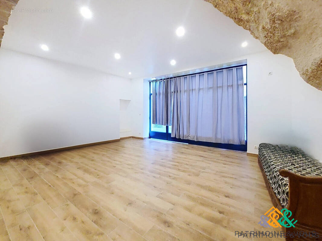 Commerce à BEAUCAIRE