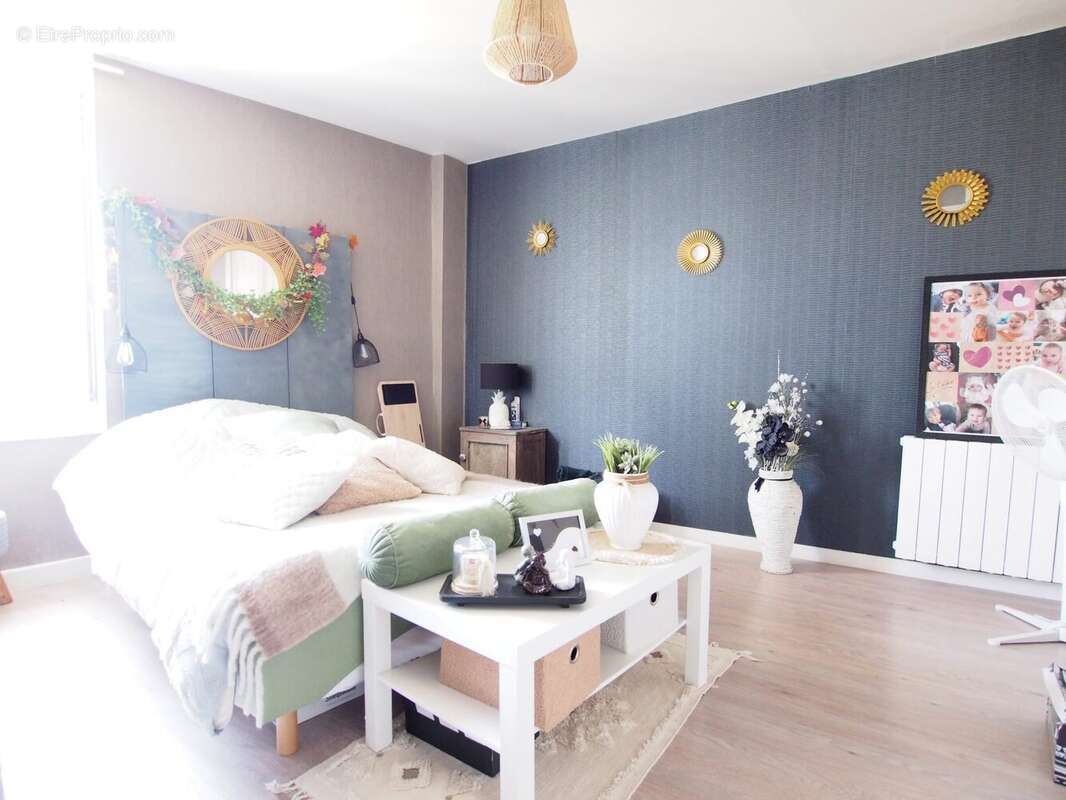 Maison à TOUR-EN-BESSIN