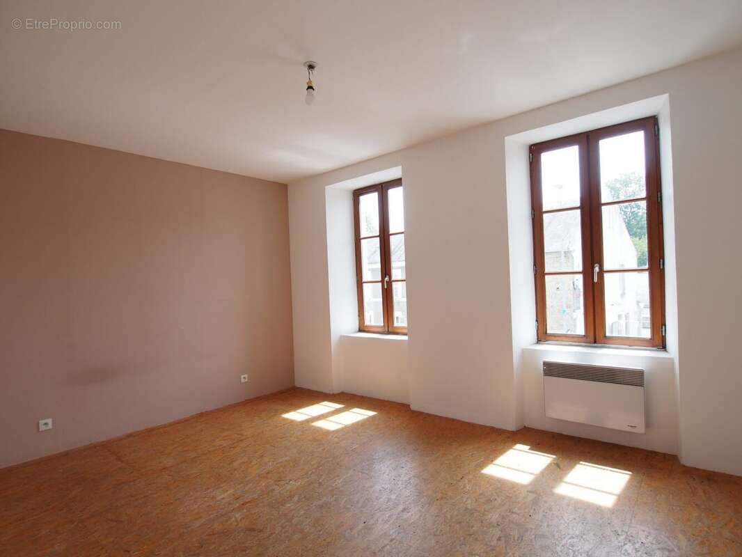 Maison à TOUR-EN-BESSIN