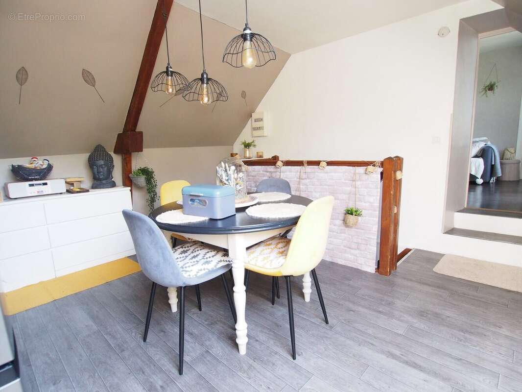 Maison à TOUR-EN-BESSIN