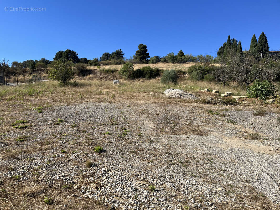 Terrain à GAJA-ET-VILLEDIEU