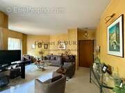 Appartement à LA GARENNE-COLOMBES