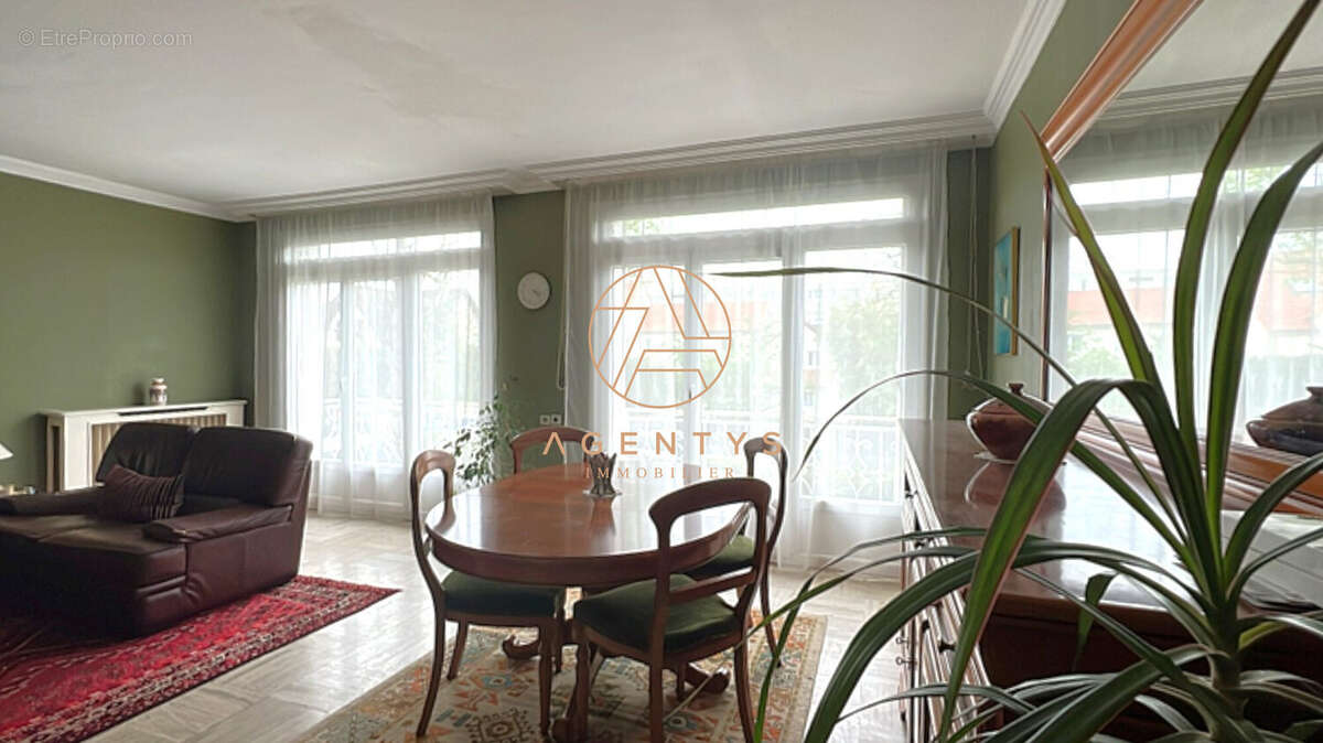 Maison à CHAMPIGNY-SUR-MARNE