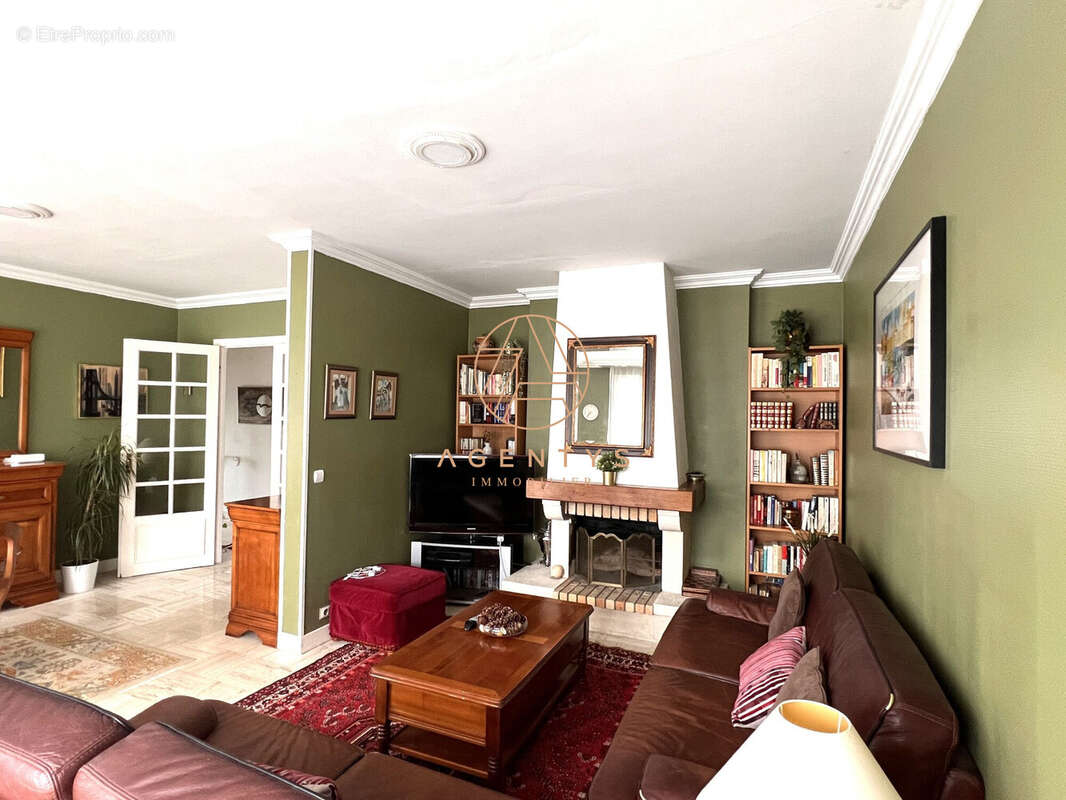 Maison à CHAMPIGNY-SUR-MARNE