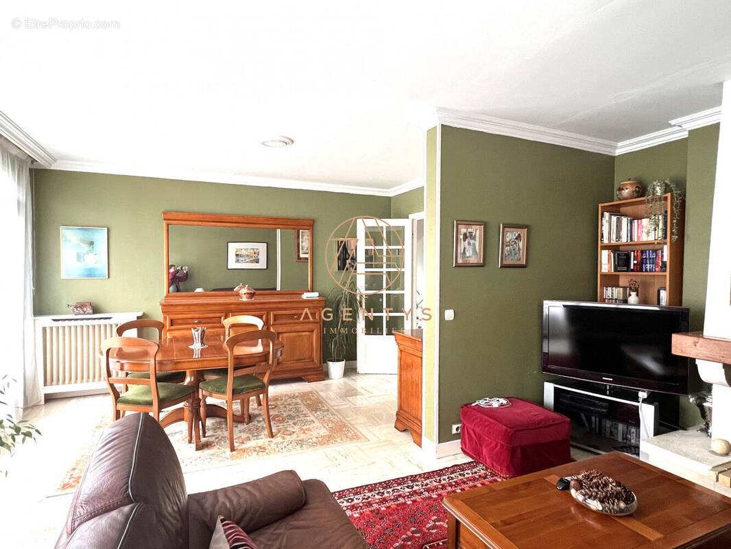 Maison à CHAMPIGNY-SUR-MARNE