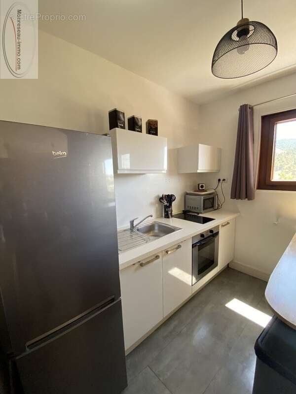 Appartement à GREOLIERES