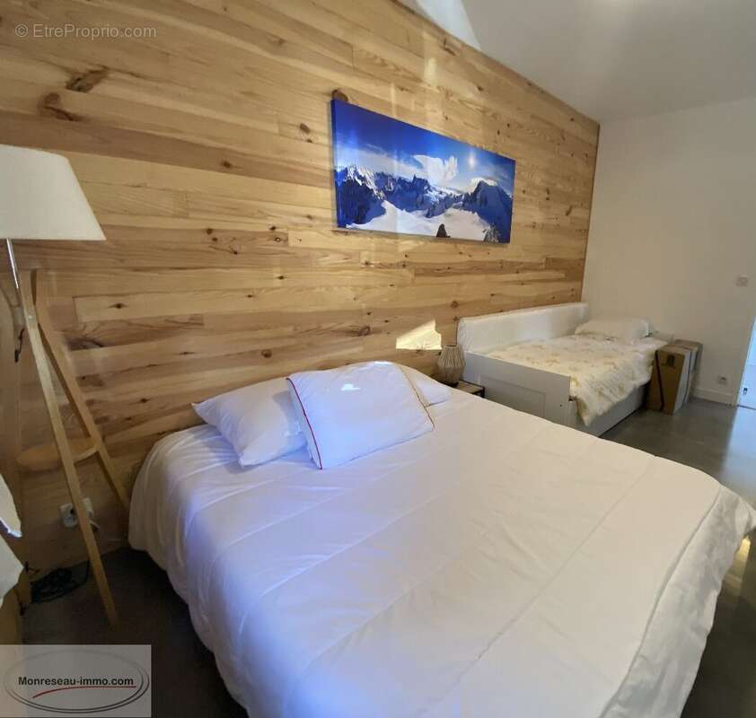 Appartement à GREOLIERES