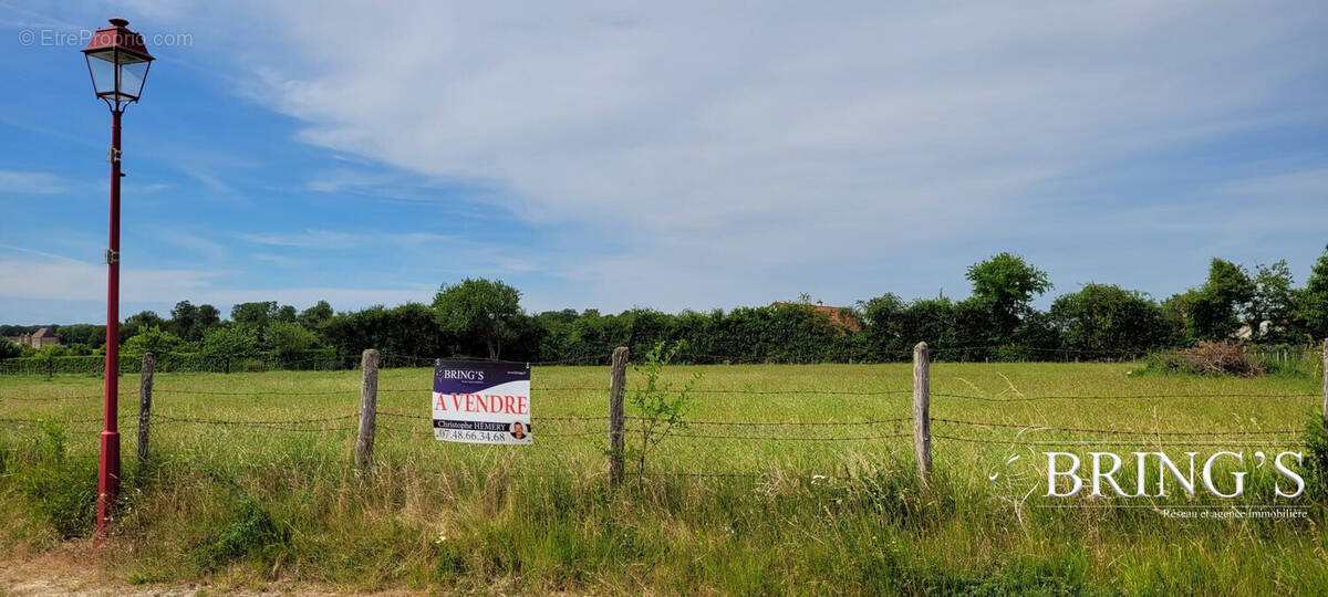 Terrain à EPUISAY
