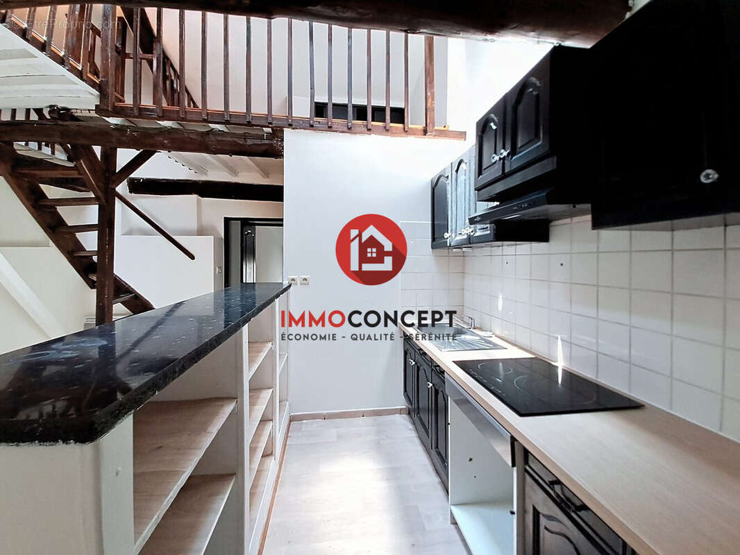 Appartement à ROQUEMAURE