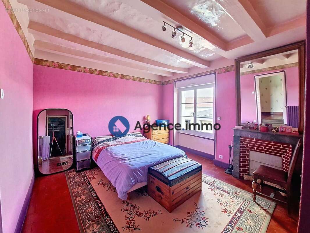 Maison à CHATEAU-LA-VALLIERE