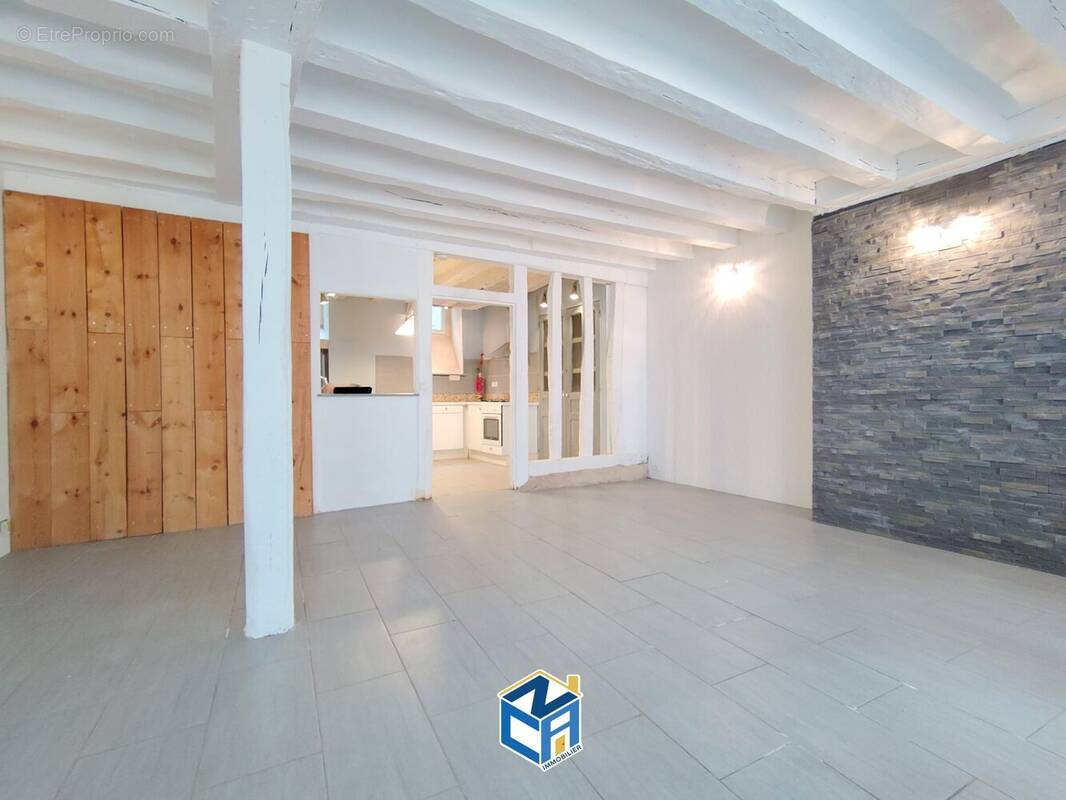 Maison à CHATEAU-RENAULT