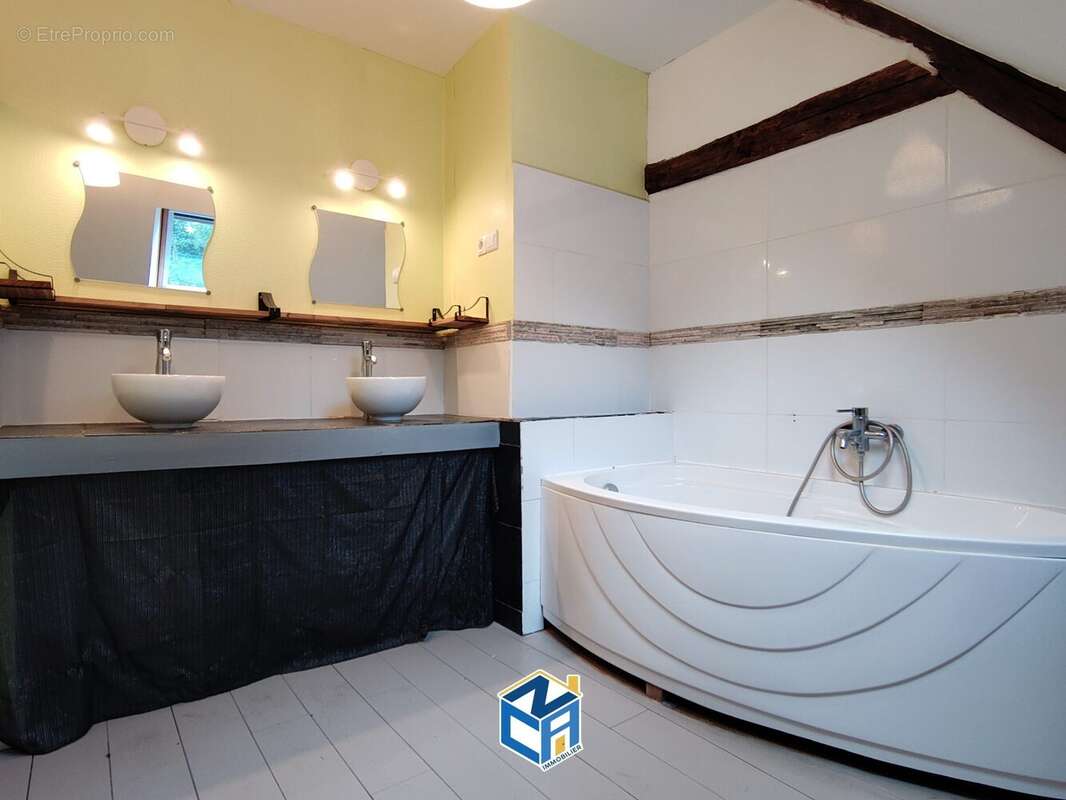 Maison à CHATEAU-RENAULT