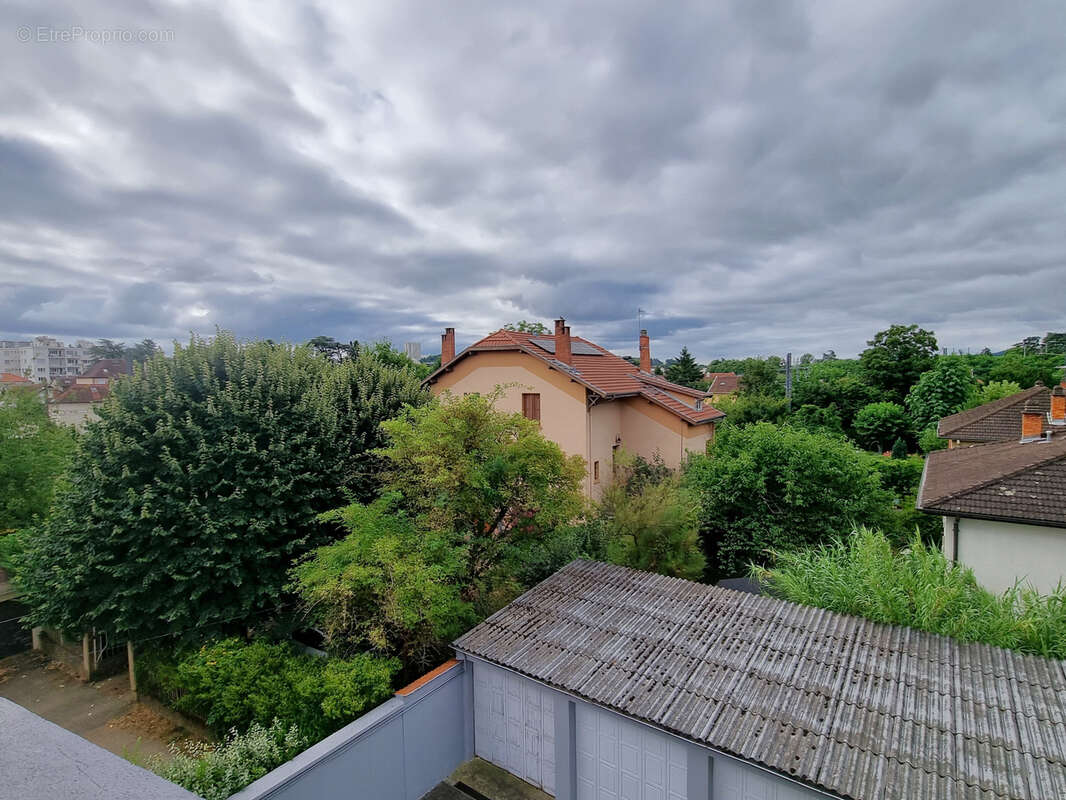 Appartement à TASSIN-LA-DEMI-LUNE