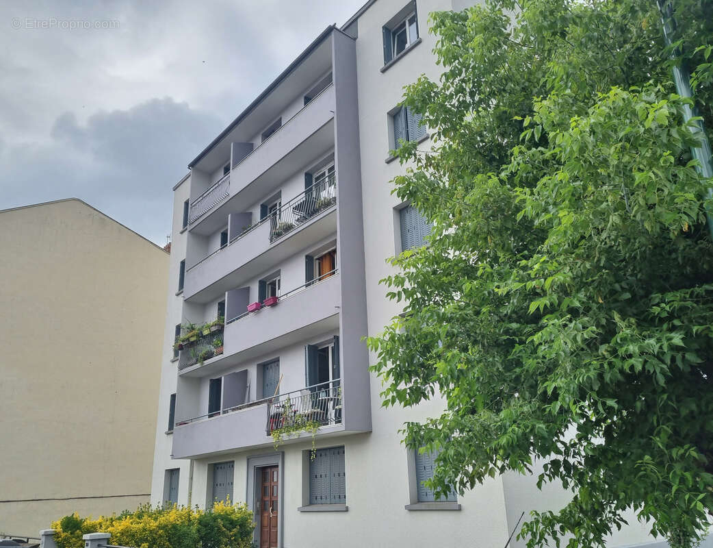 Appartement à TASSIN-LA-DEMI-LUNE