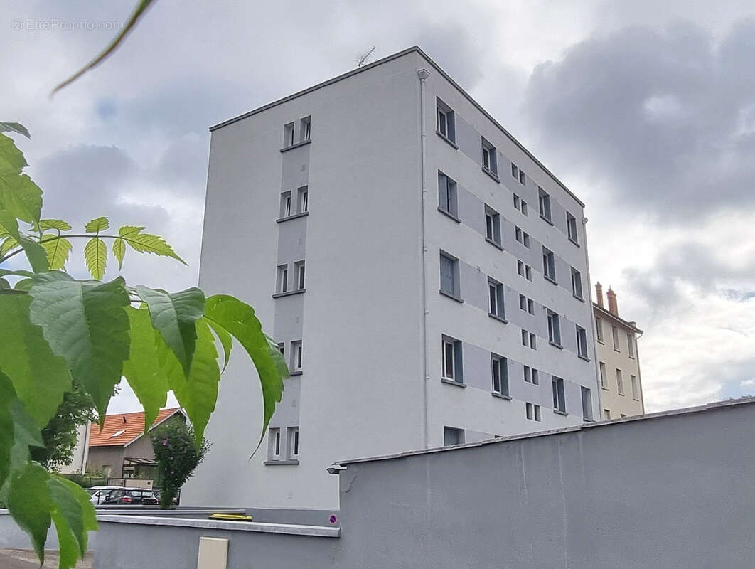 Appartement à TASSIN-LA-DEMI-LUNE