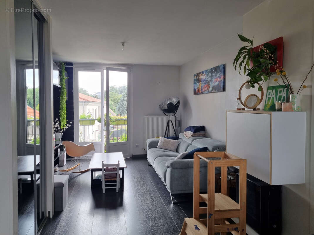 Appartement à TASSIN-LA-DEMI-LUNE