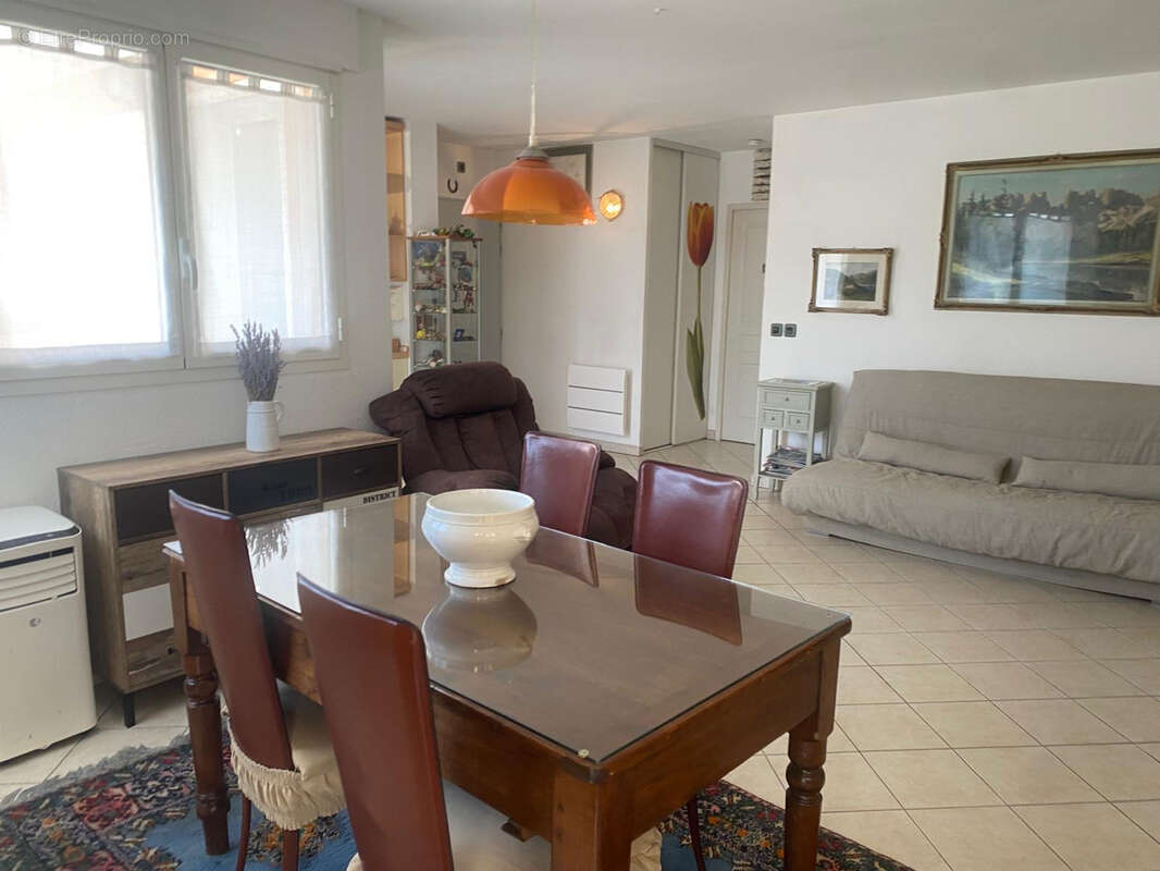 Appartement à ROQUEBRUNE-CAP-MARTIN