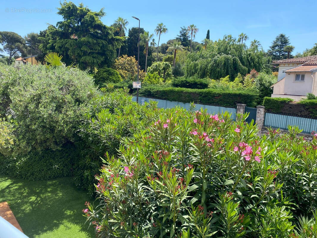 Appartement à ROQUEBRUNE-CAP-MARTIN