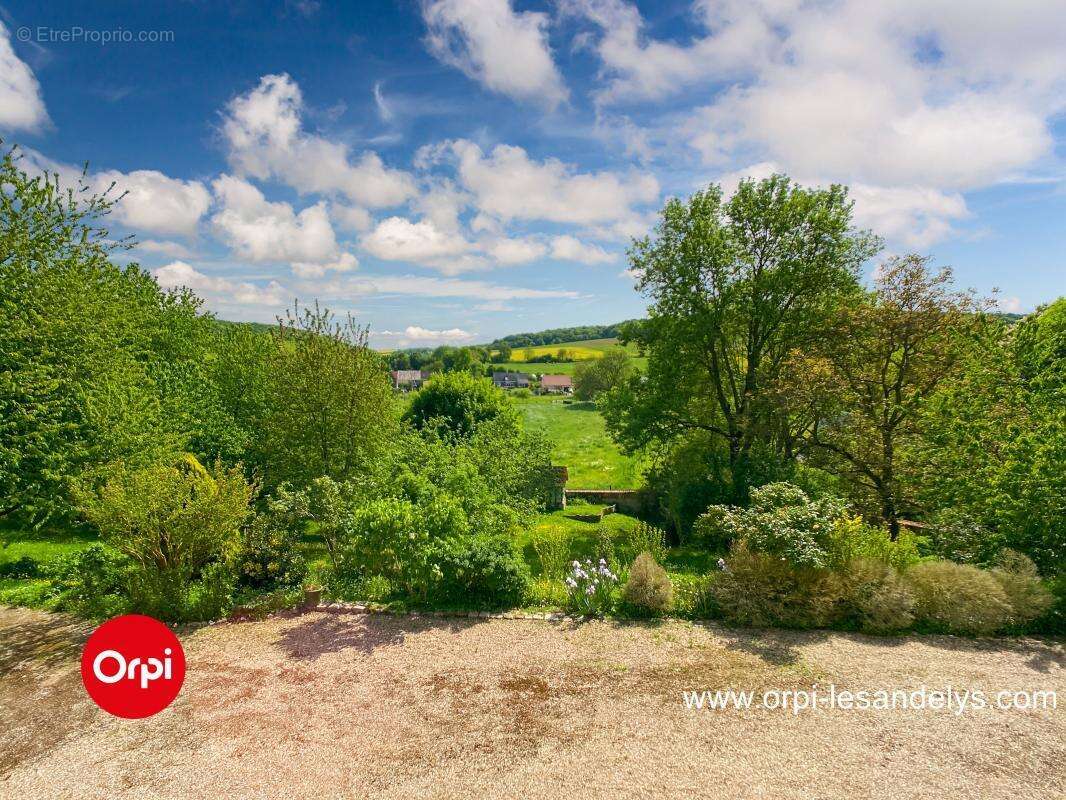 Maison à SAINT-CLAIR-SUR-EPTE