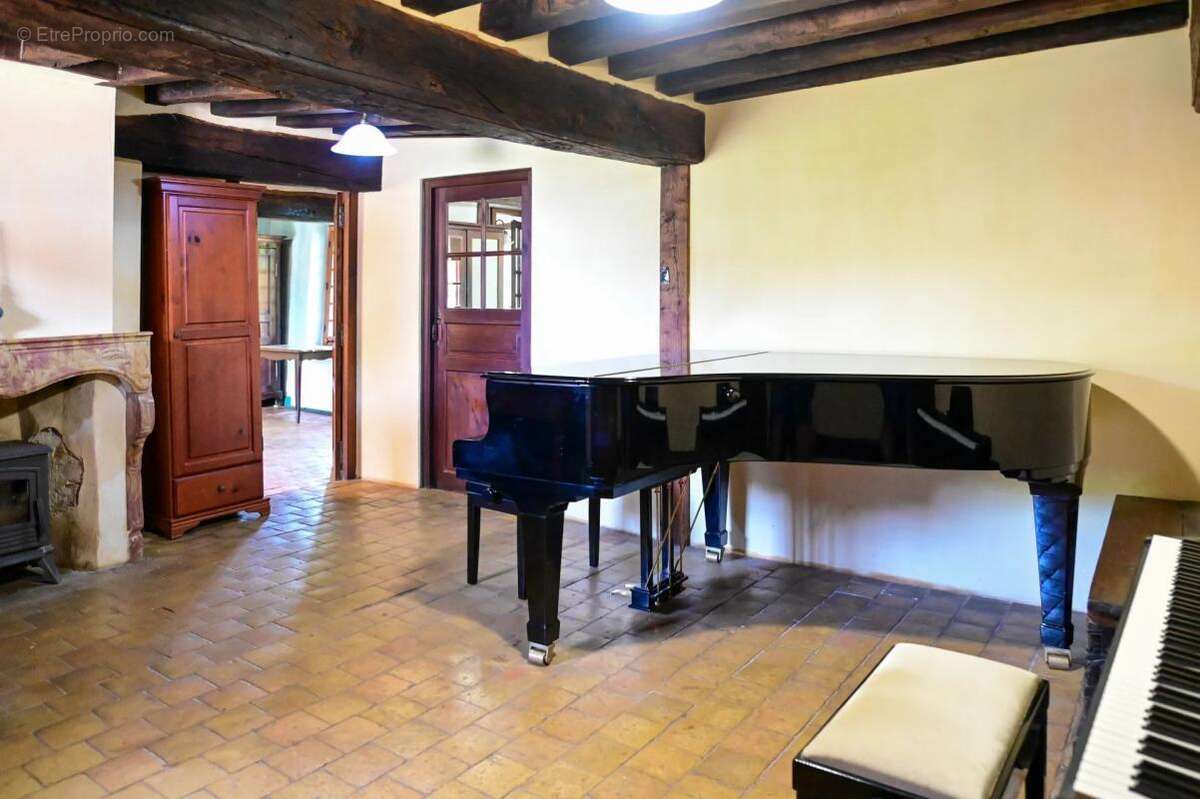 Maison à SAINT-GERMAIN-DU-BOIS