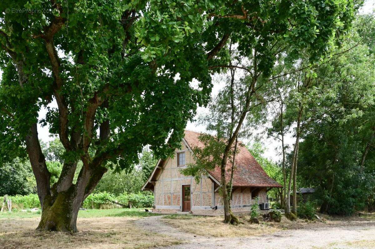 Maison à SAINT-GERMAIN-DU-BOIS