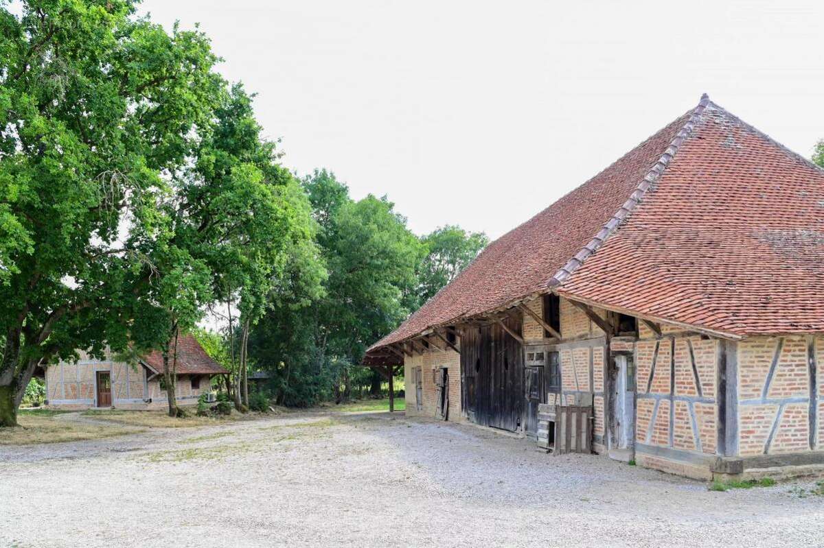 Maison à SAINT-GERMAIN-DU-BOIS