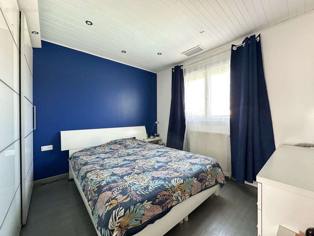 Maison à CLONAS-SUR-VAREZE