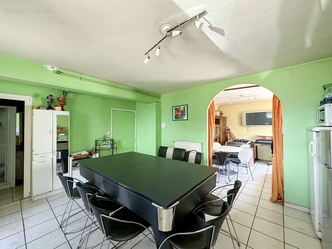 Maison à CLONAS-SUR-VAREZE