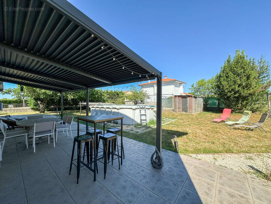 Maison à CLONAS-SUR-VAREZE